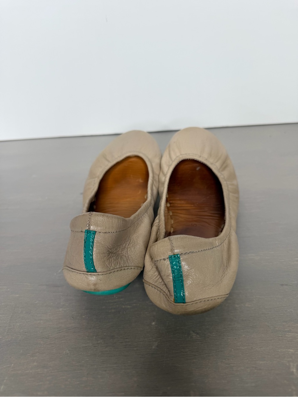 Tieks By Gavrieli Leather Ballet Flats Womens Sz 5 Taupe Beige Neutral - Picture 6 of 7